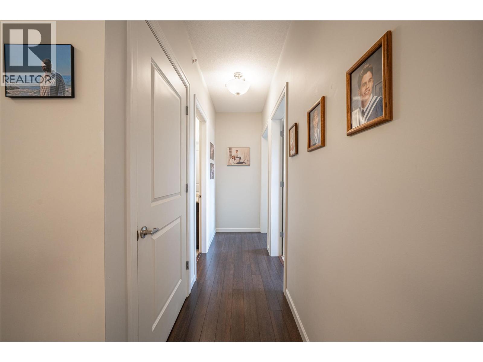 414 3010 35th Street, Vernon
