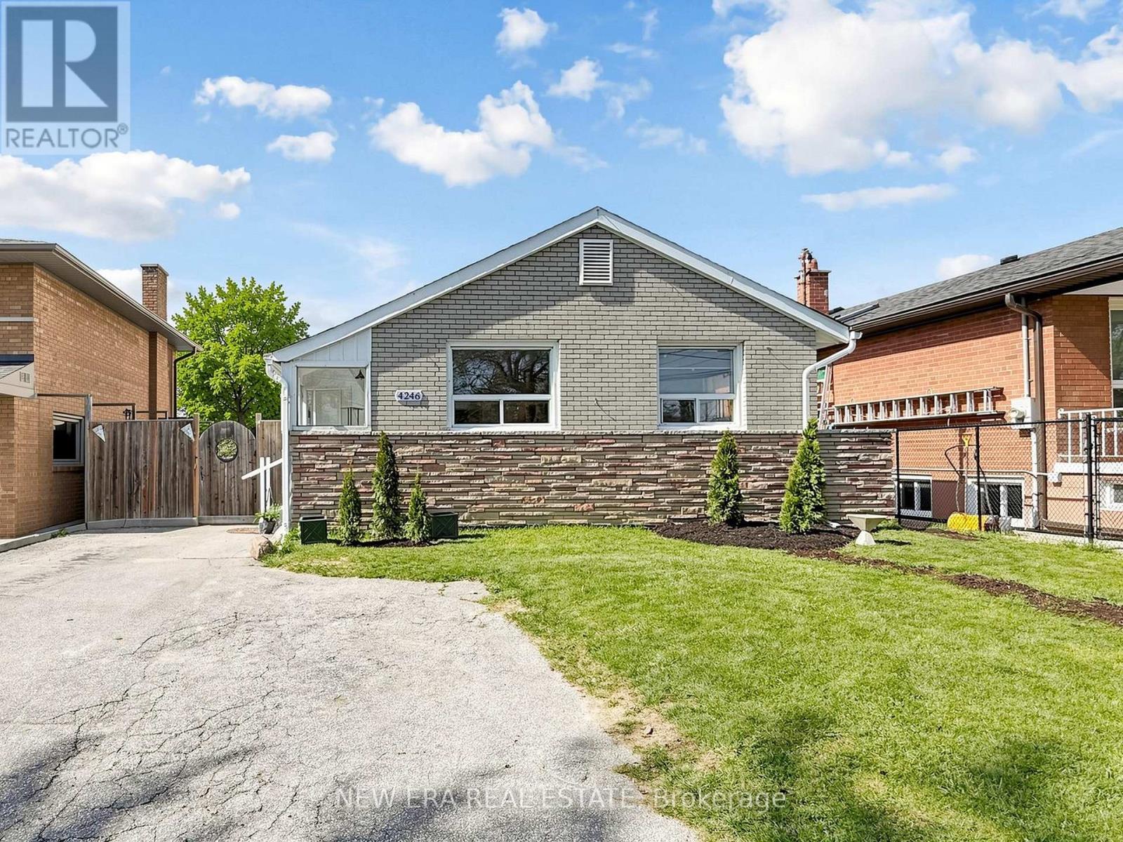 4246 BLOOR STREET W - 2
