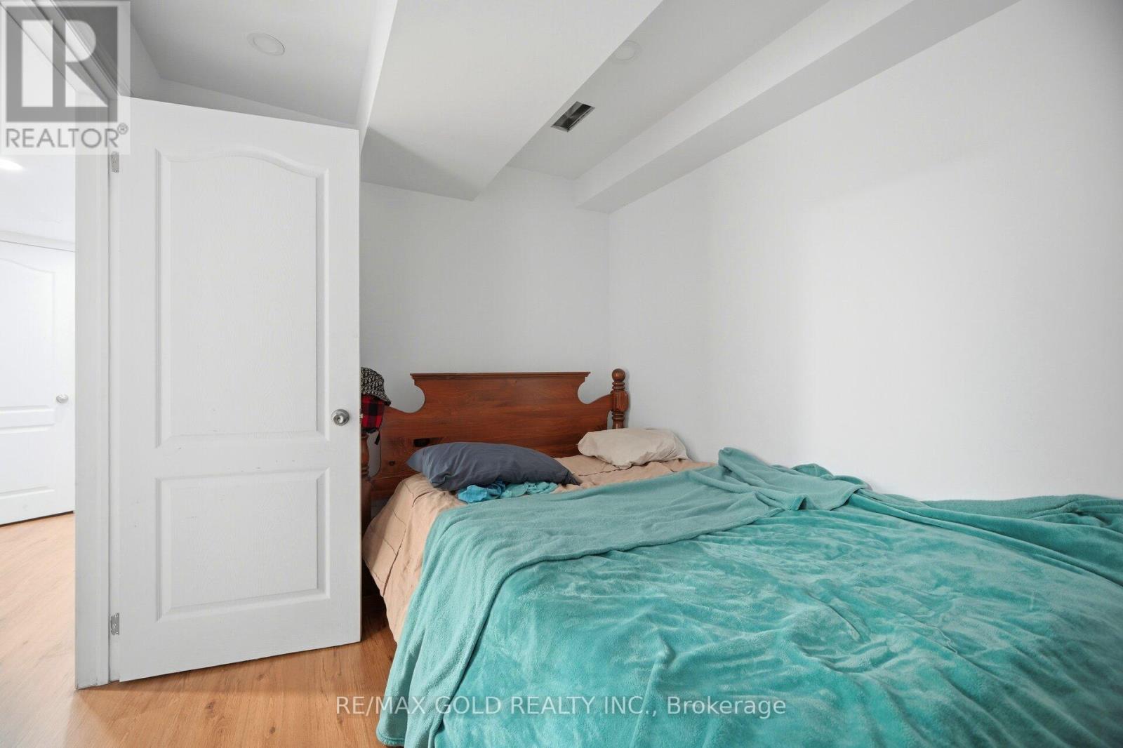 98 ALBRIGHT ROAD - 41