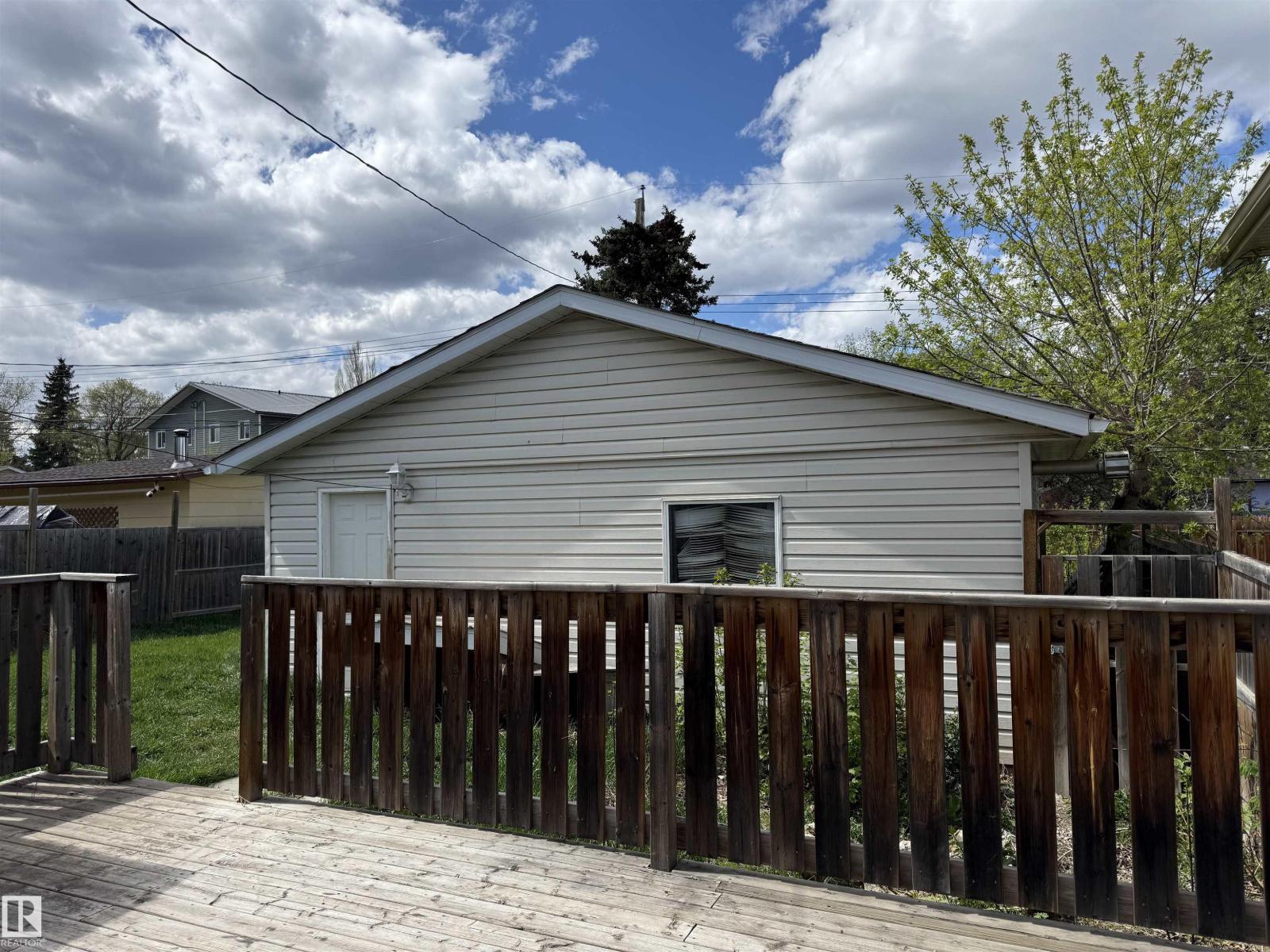 4708 47 ST - photo 2