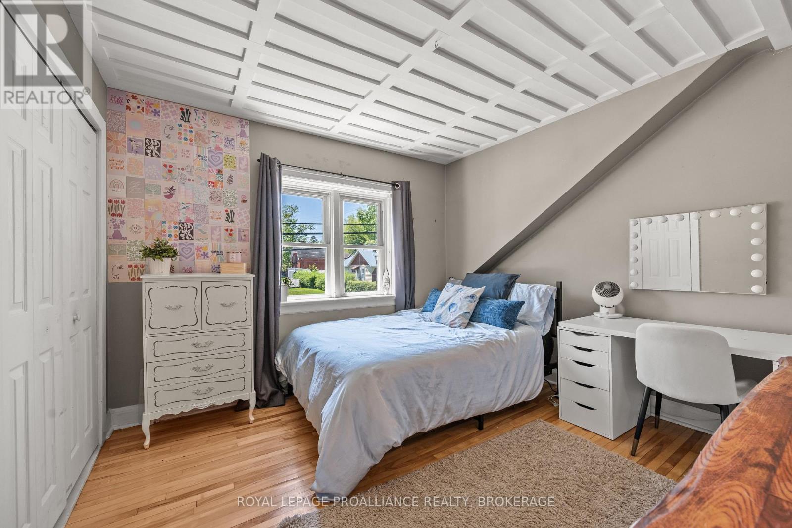 560 KING STREET W - 19