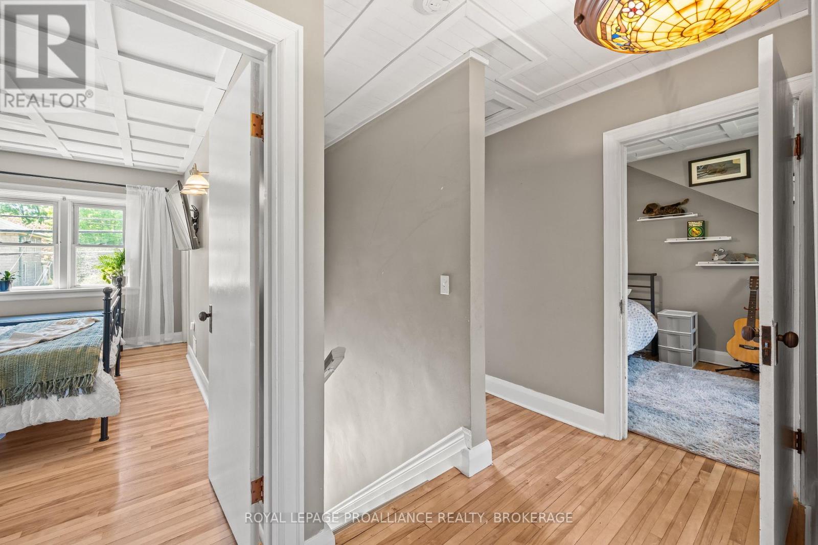 560 KING STREET W - 25