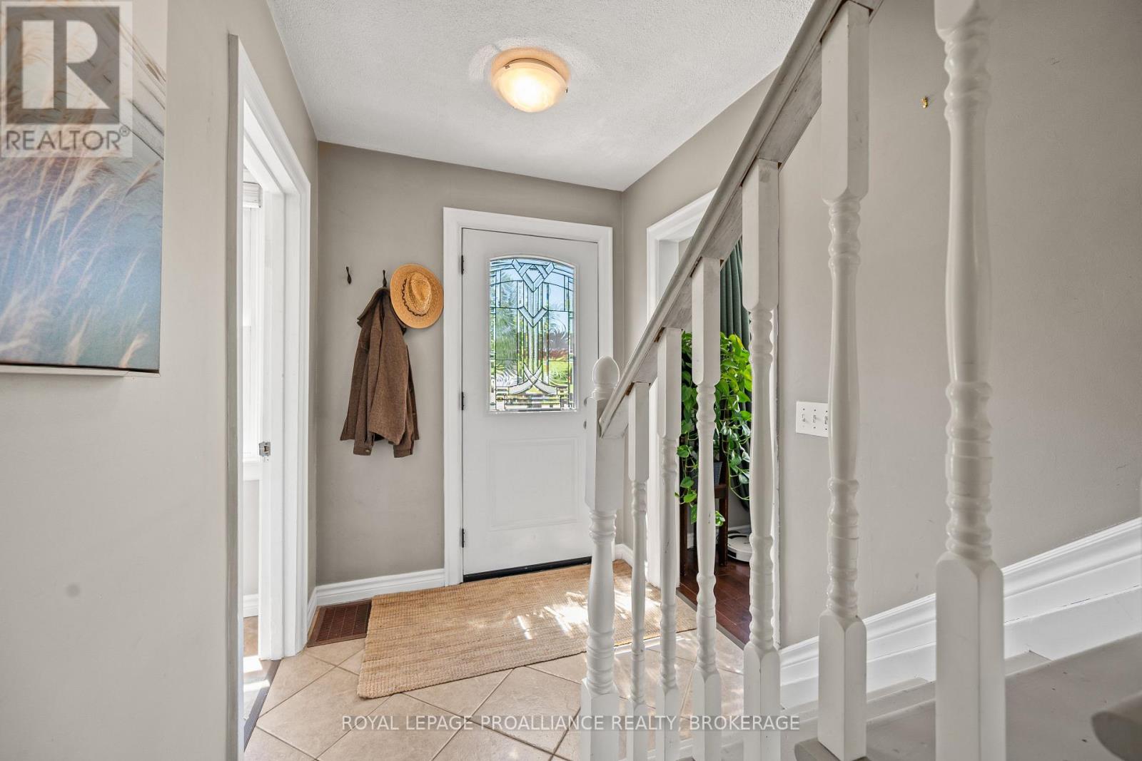 560 KING STREET W - 5