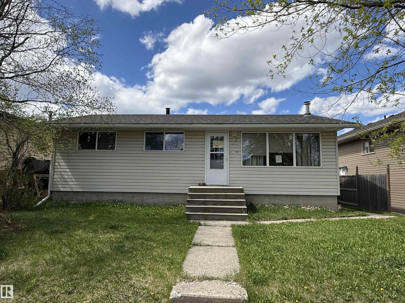 4708 47 ST - 1