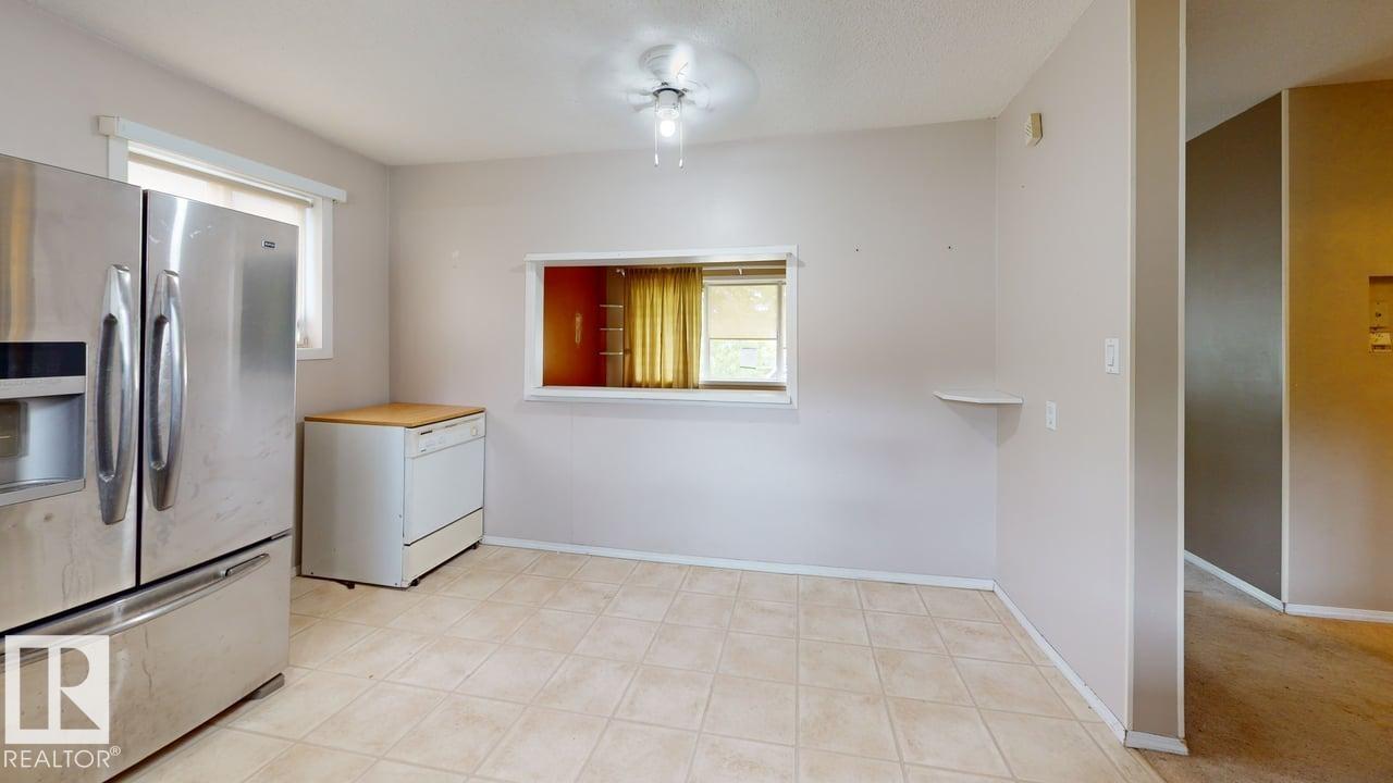 4708 47 ST - 18