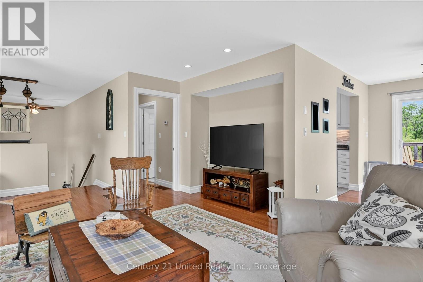 177 DURHAM STREET N - 9
