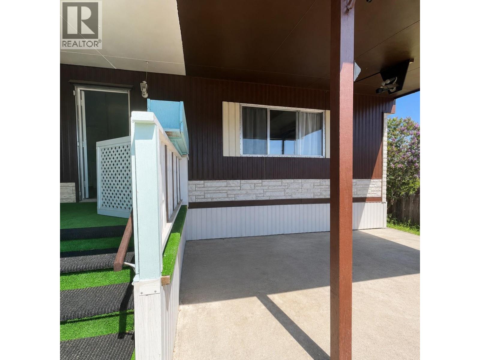 110 3745 Lakeshore Road, Kelowna