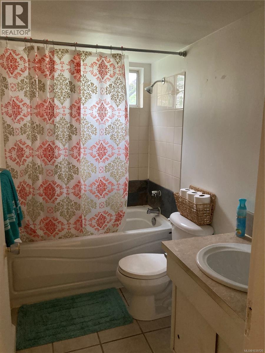 #405 1083 Maquinna Ave - 5