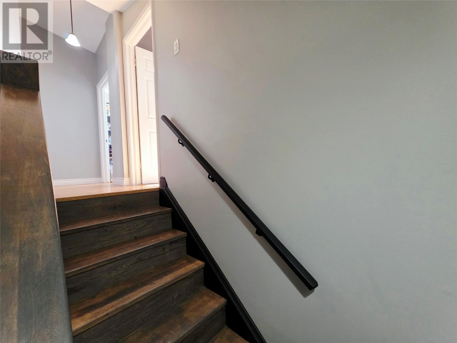 4 Dunfield Street - 11
