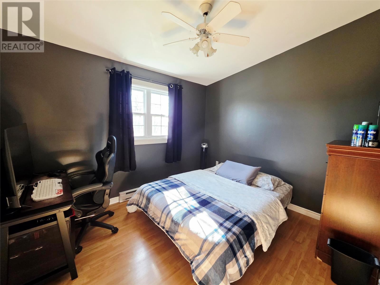 4 Dunfield Street - 12