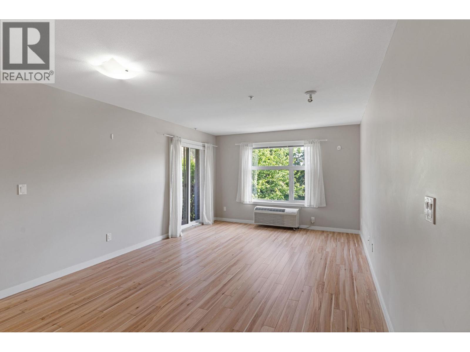 317 533 Yates Road, Kelowna