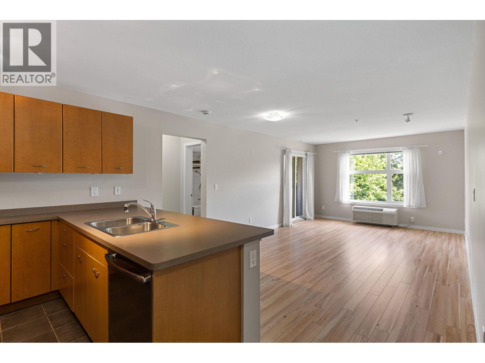 #317 533 Yates Road - 9
