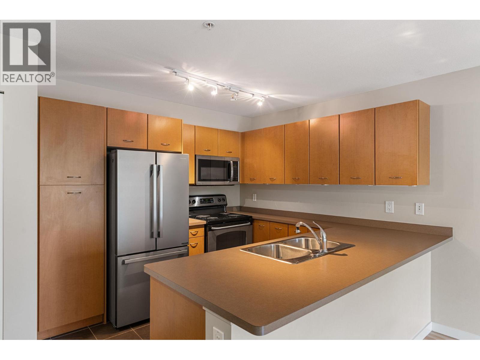 #317 533 Yates Road - 8