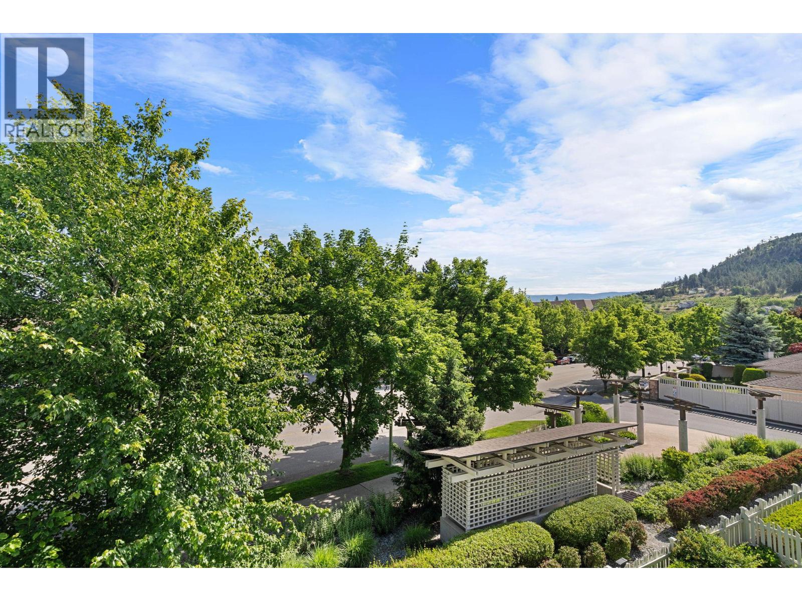 317 533 Yates Road, Kelowna