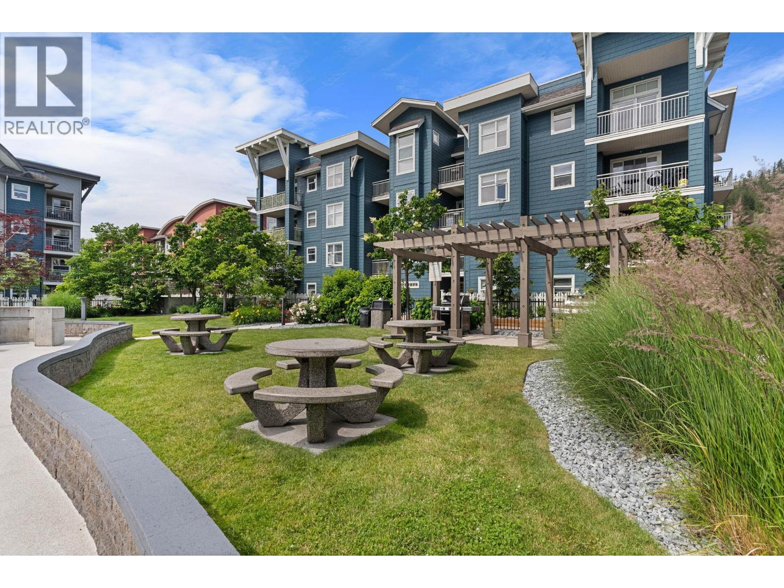 317 533 Yates Road, Kelowna