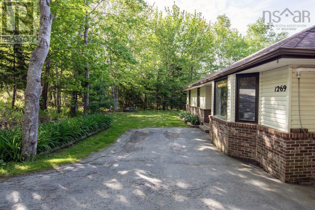 Property 36 of 45 of 1269 Myra Road