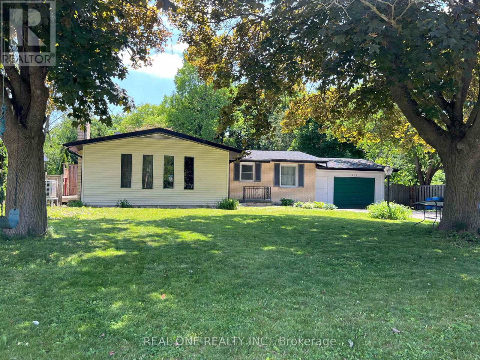 566 MIDDLEWOODS DRIVE - 2