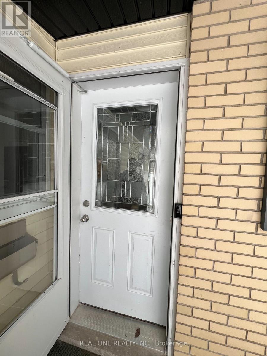 566 MIDDLEWOODS DRIVE - 6