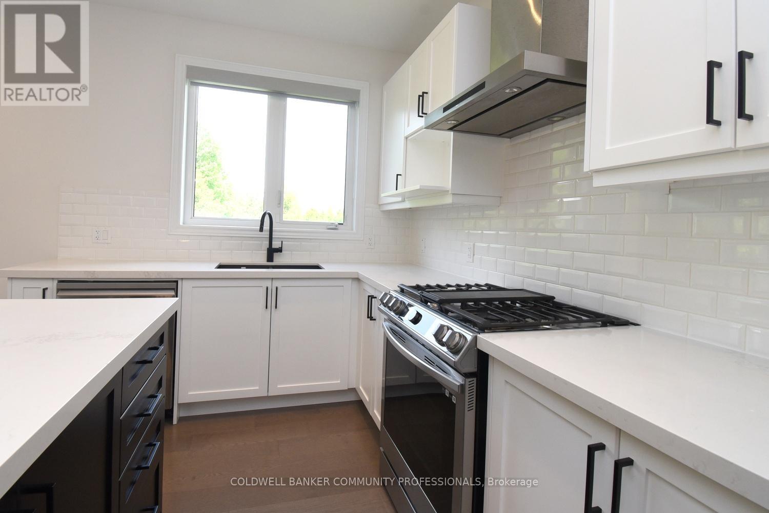 266 CHIPPEWA AVENUE - 8