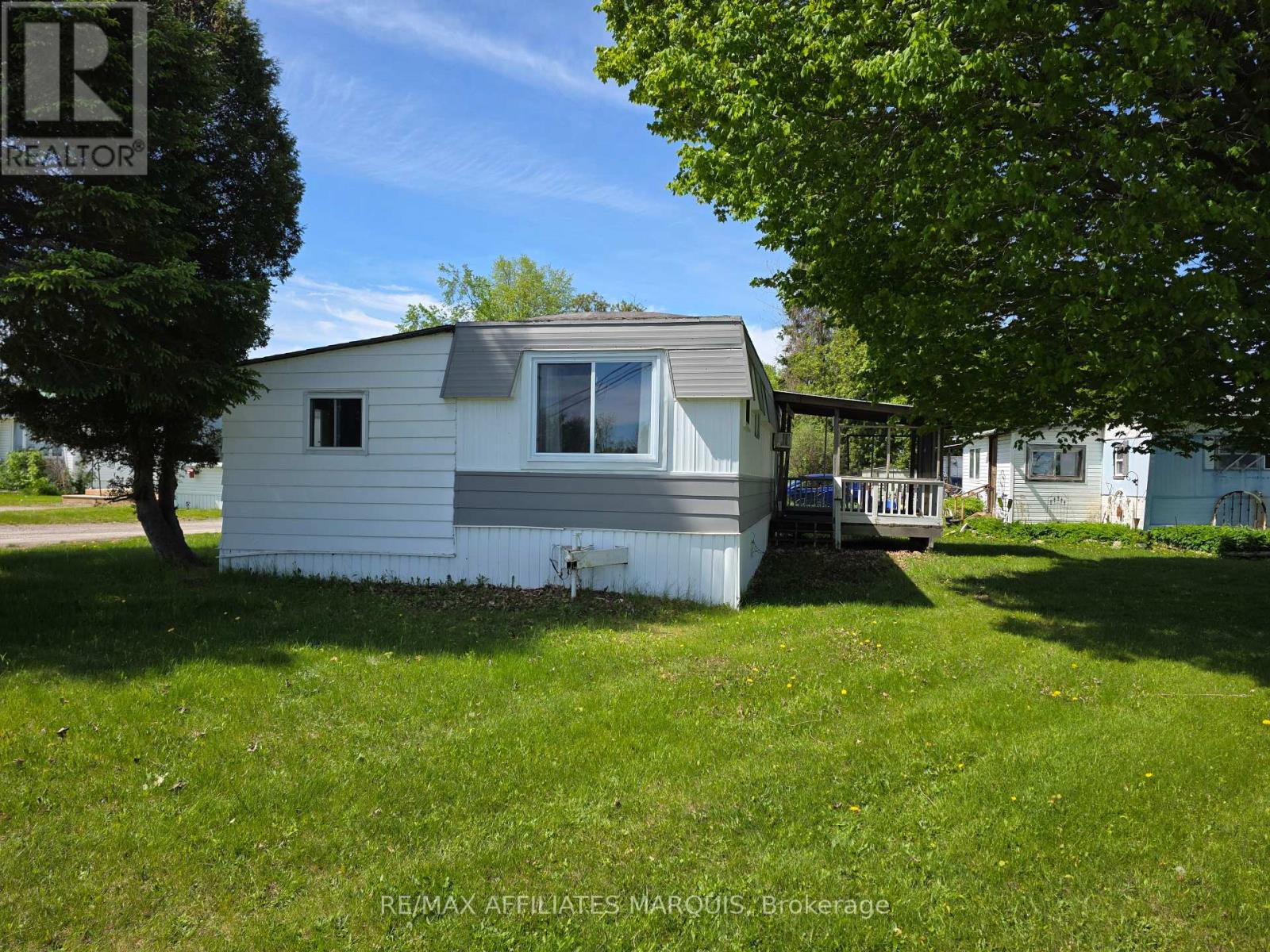 202 JACK STREET - 5