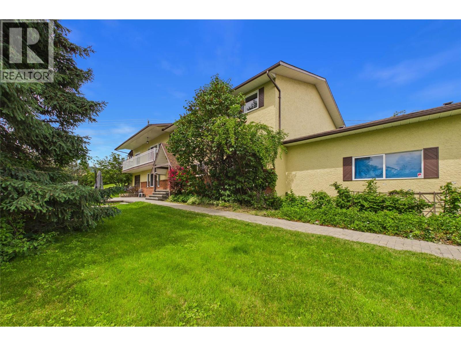  2483 Chieftain Road, West Kelowna