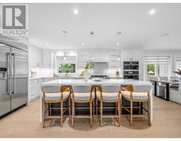 30 Kellythorne Drive, Toronto, ON M3A2L4 Photo 12