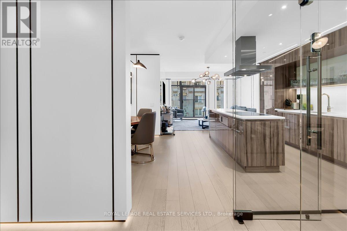 #606 6 JACKES AVENUE - 17
