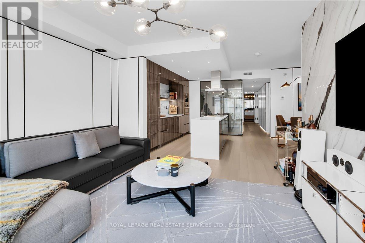 #606 6 JACKES AVENUE - 21