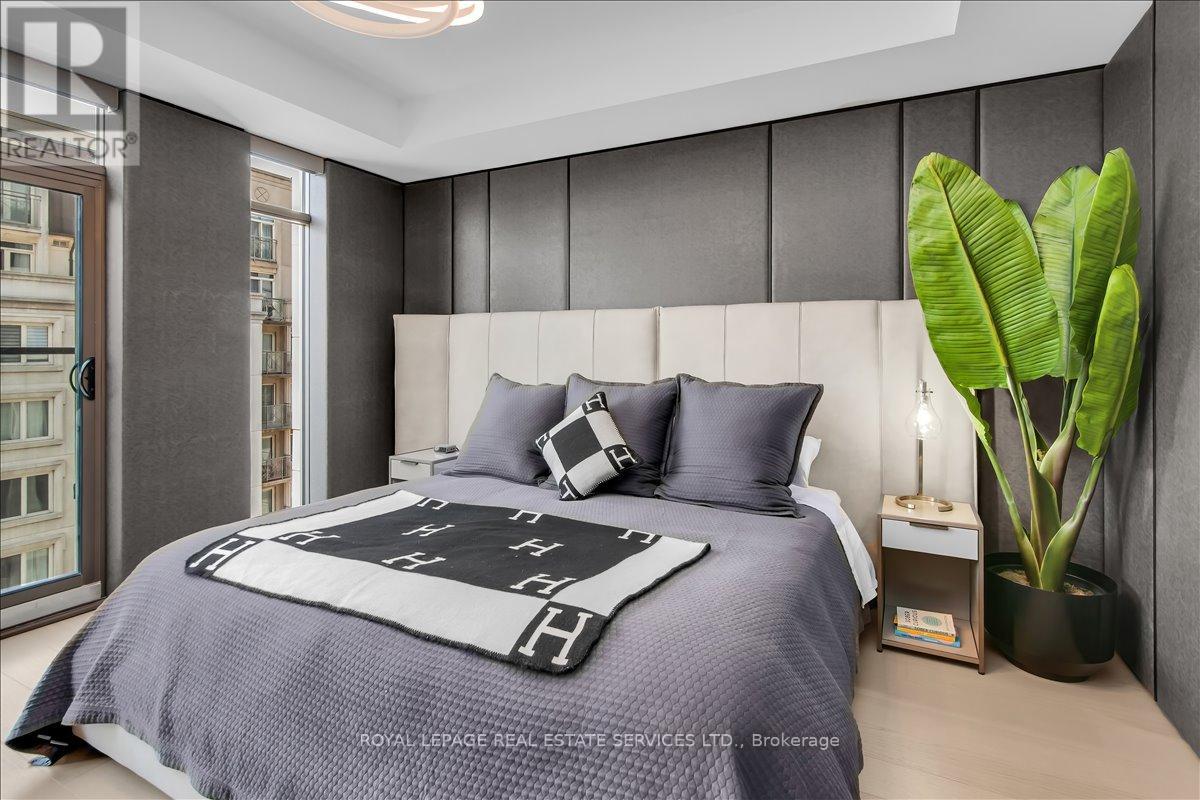 #606 6 JACKES AVENUE - 30