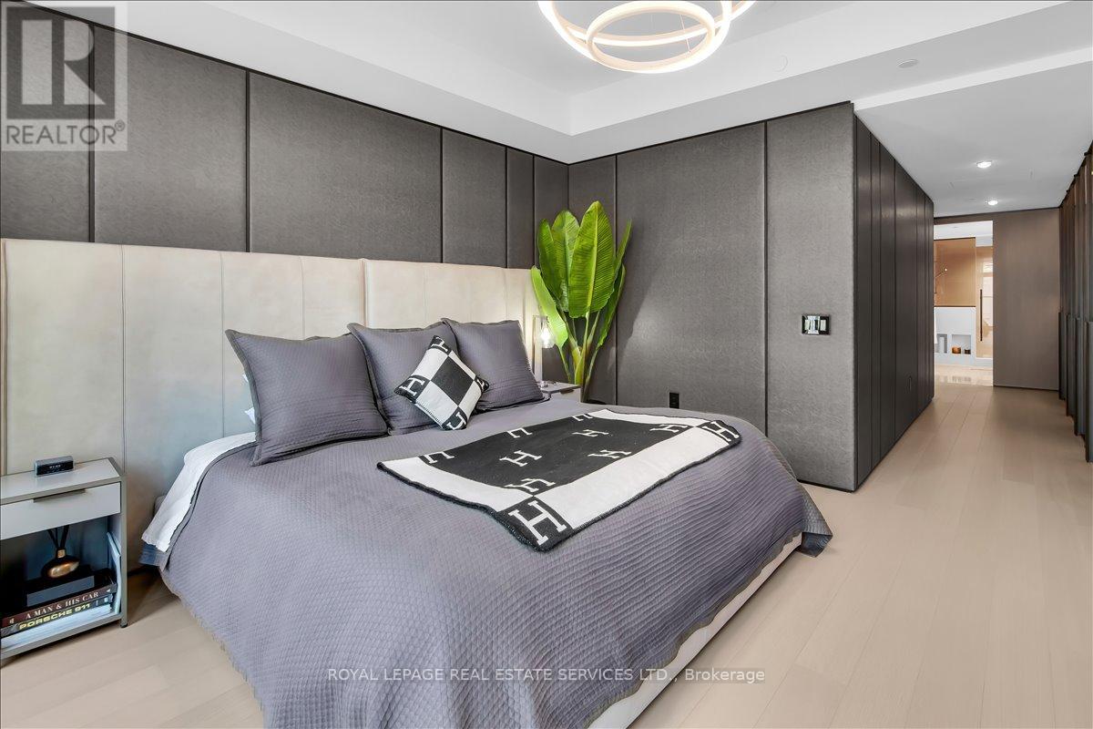 #606 6 JACKES AVENUE - 31