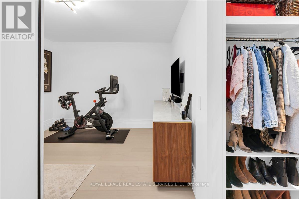 #606 6 JACKES AVENUE - 38
