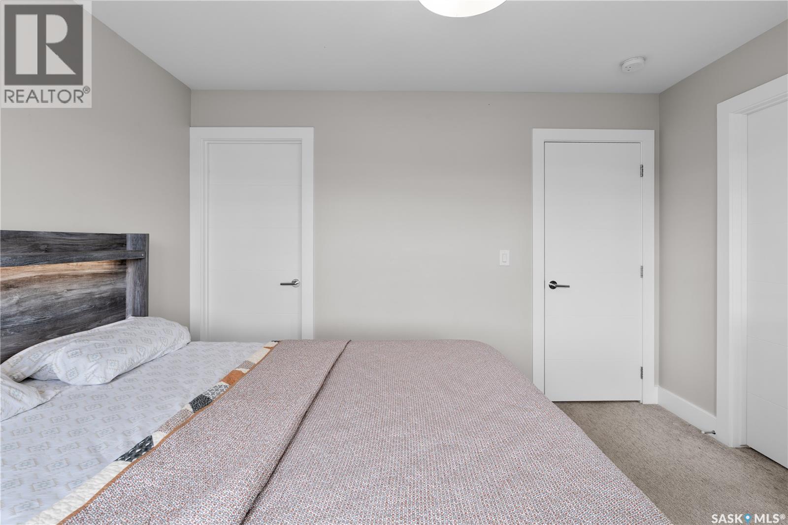 676 Meadows BOULEVARD - 22