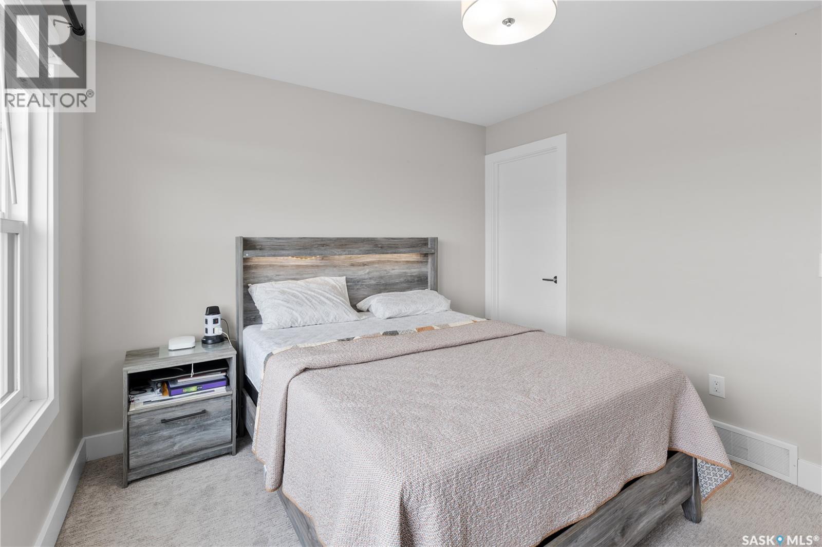 676 Meadows BOULEVARD - 21