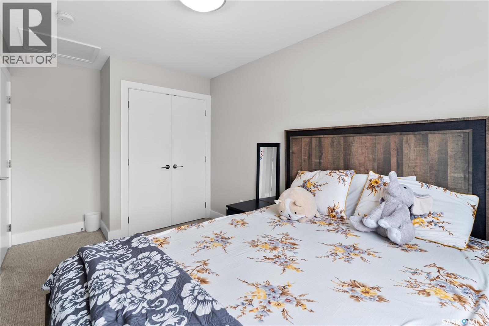 676 Meadows BOULEVARD - 26