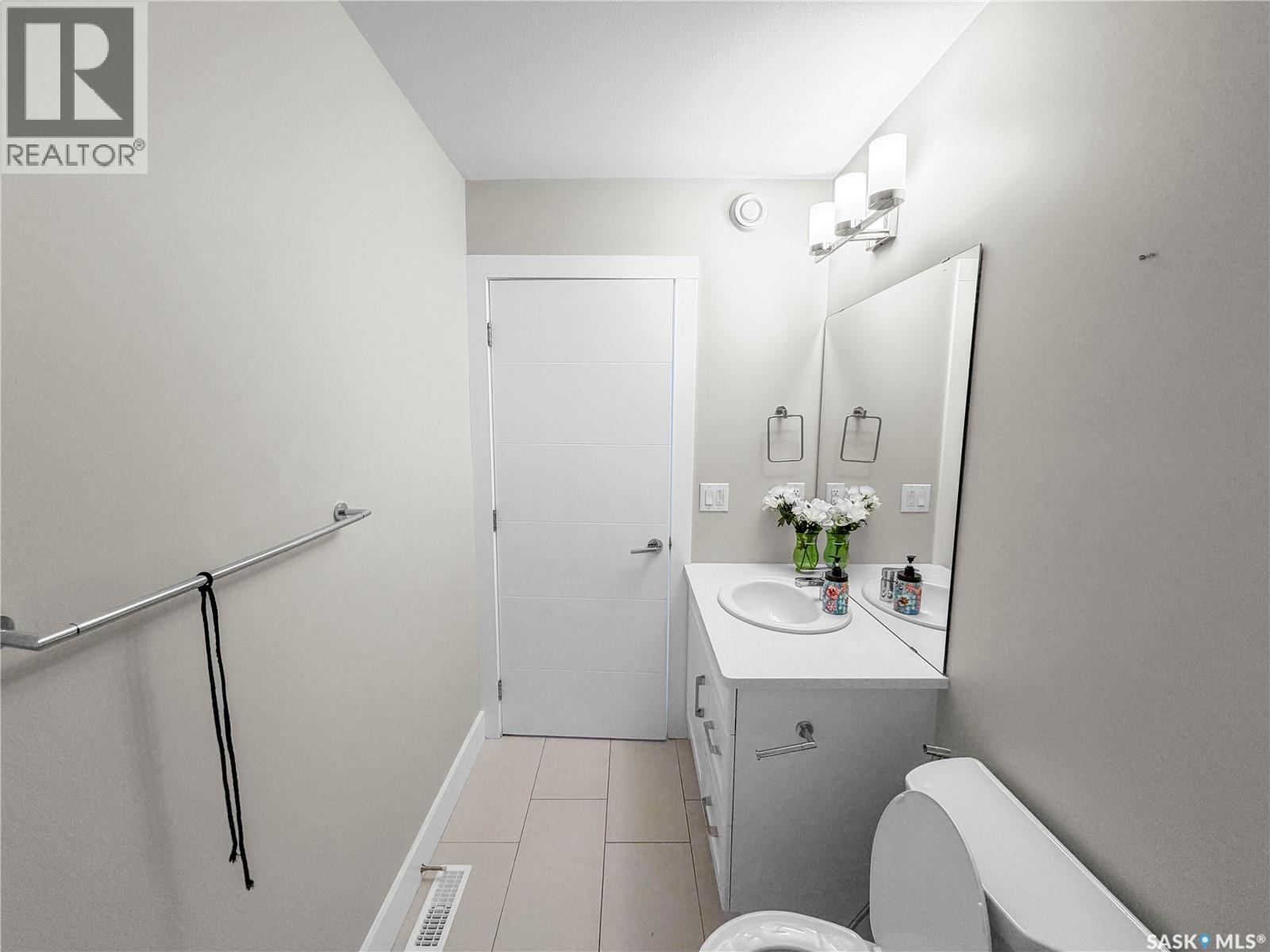 676 Meadows BOULEVARD - 32