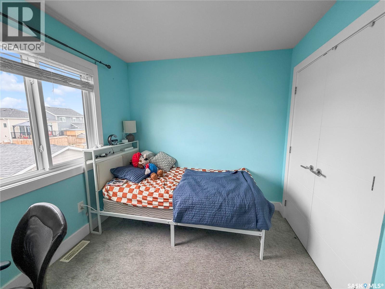 676 Meadows BOULEVARD - 33