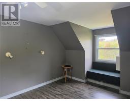 325 Main Street thumbnail 18