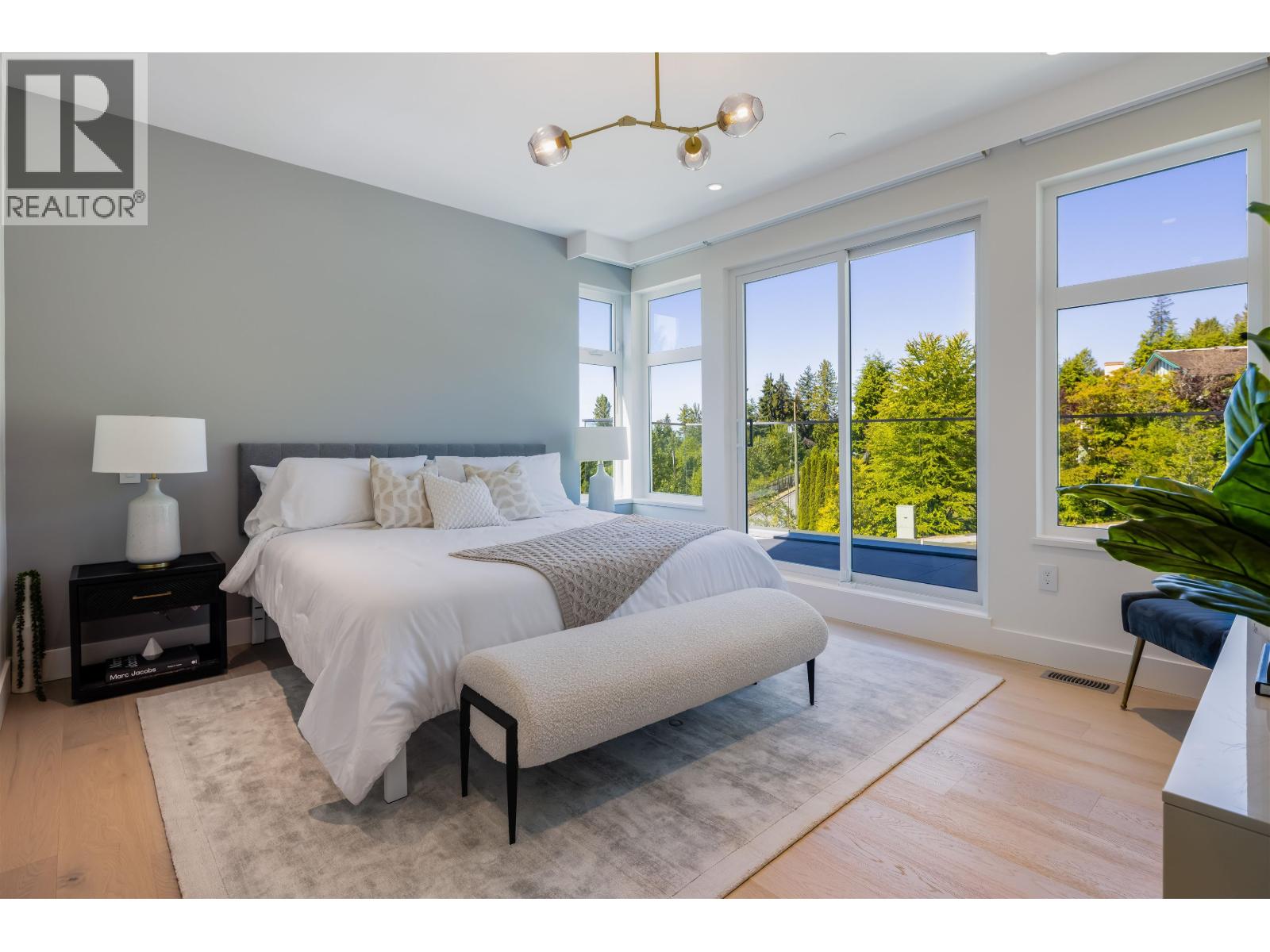 598 ARTHUR ERICKSON PLACE, West Vancouver