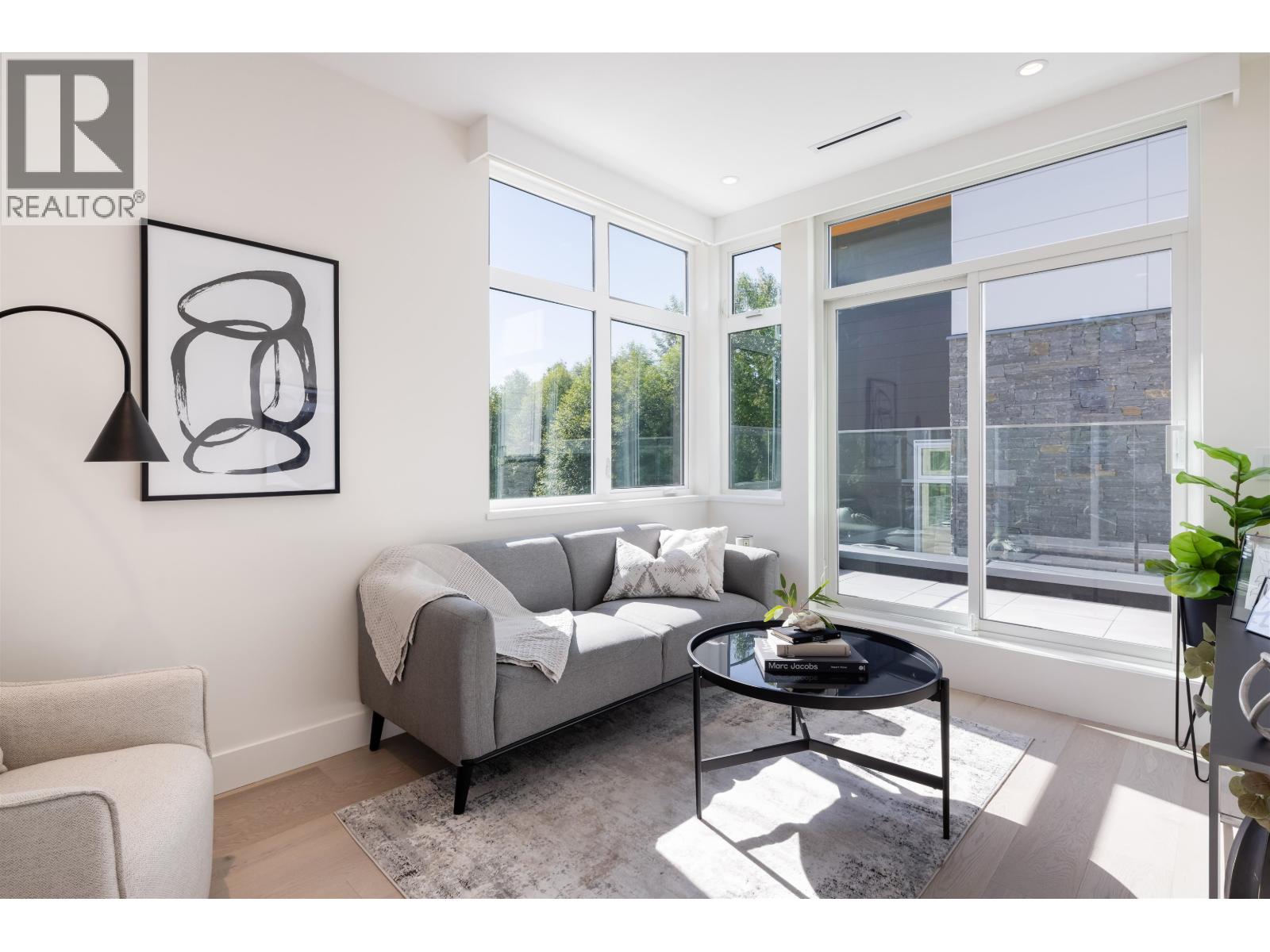 598 ARTHUR ERICKSON PLACE, West Vancouver