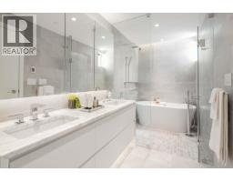 598 Arthur Erickson Place, West Vancouver, BC V7T1J1 Photo 13