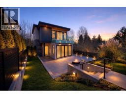 598 Arthur Erickson Place, West Vancouver, BC V7T1J1 Photo 29
