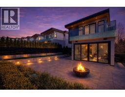 598 Arthur Erickson Place, West Vancouver, BC V7T1J1 Photo 30
