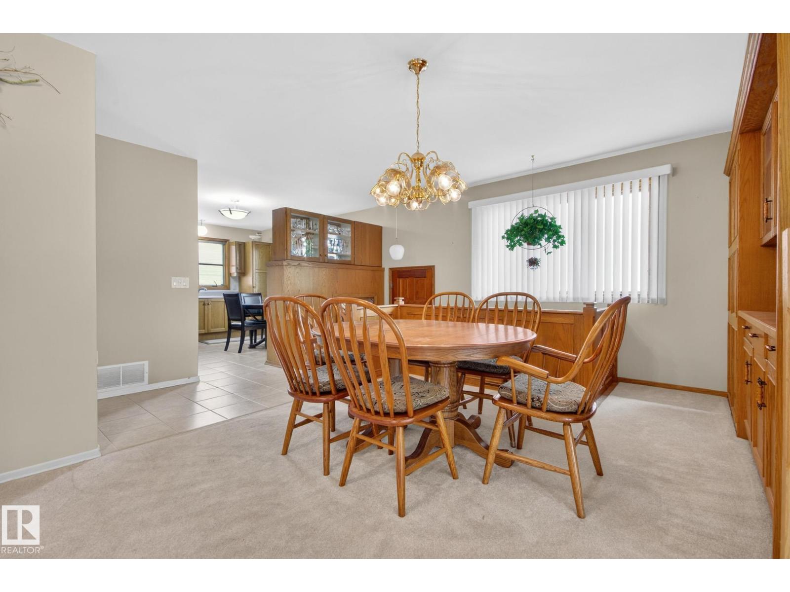 9243 74 ST NW - photo 3