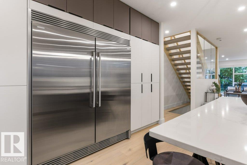 8814 85 AV NW — photo 12