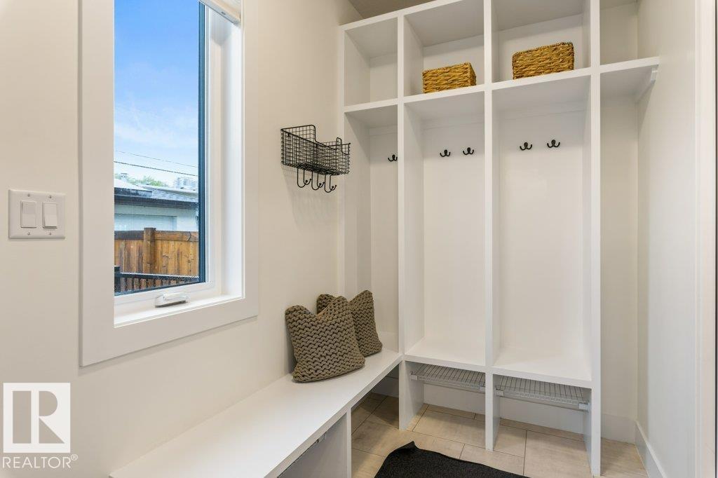 8814 85 AV NW — photo 13