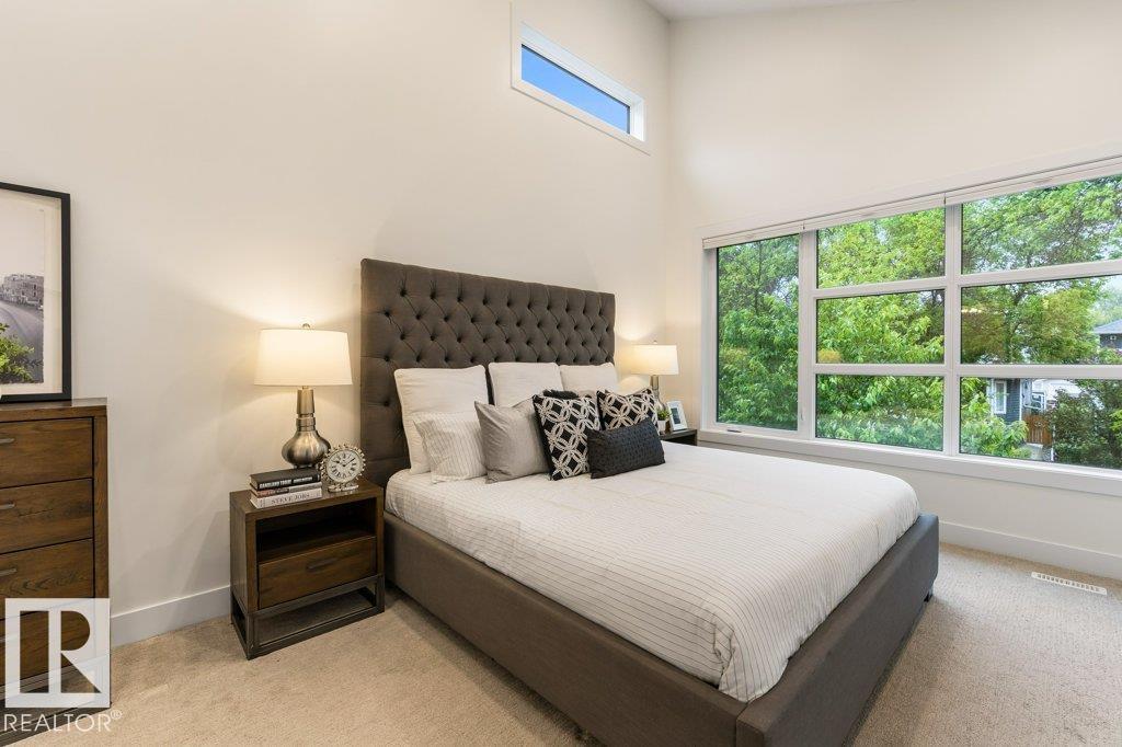 8814 85 AV NW — photo 16