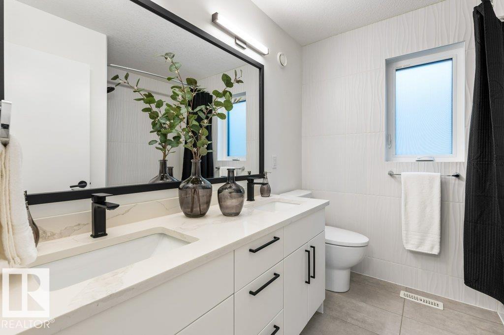 8814 85 AV NW — photo 21