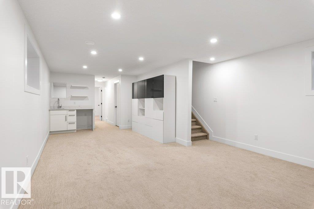 8814 85 AV NW — photo 24