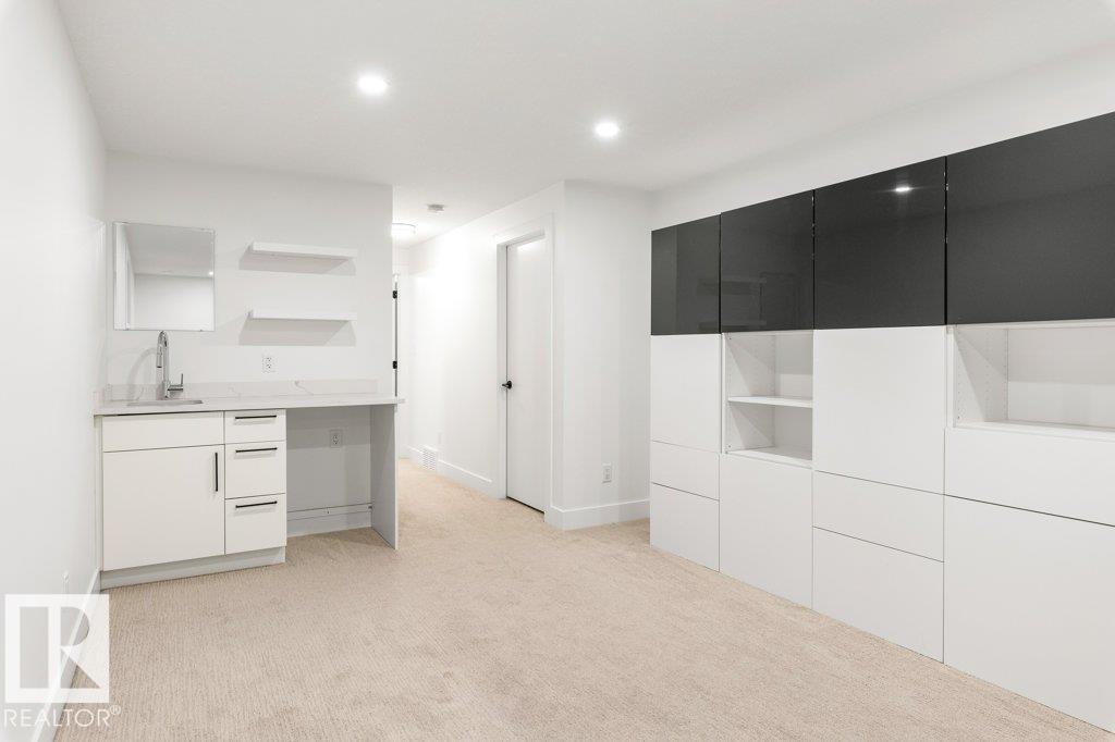8814 85 AV NW — photo 25