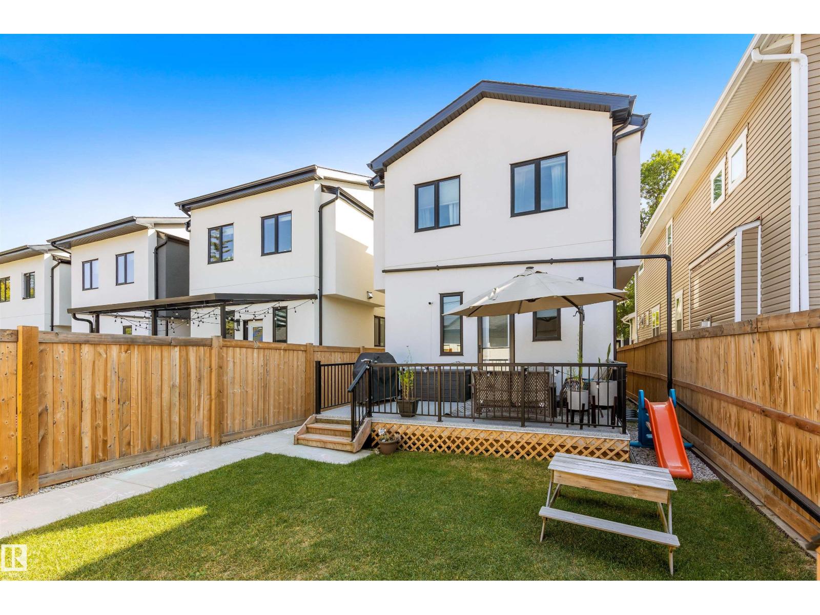 8814 85 AV NW — photo 29
